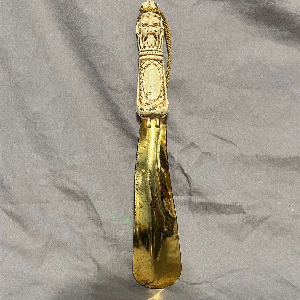Vintage Jarman Lion Head Resin Carved Handle 24K Gold Plated Shoehorn